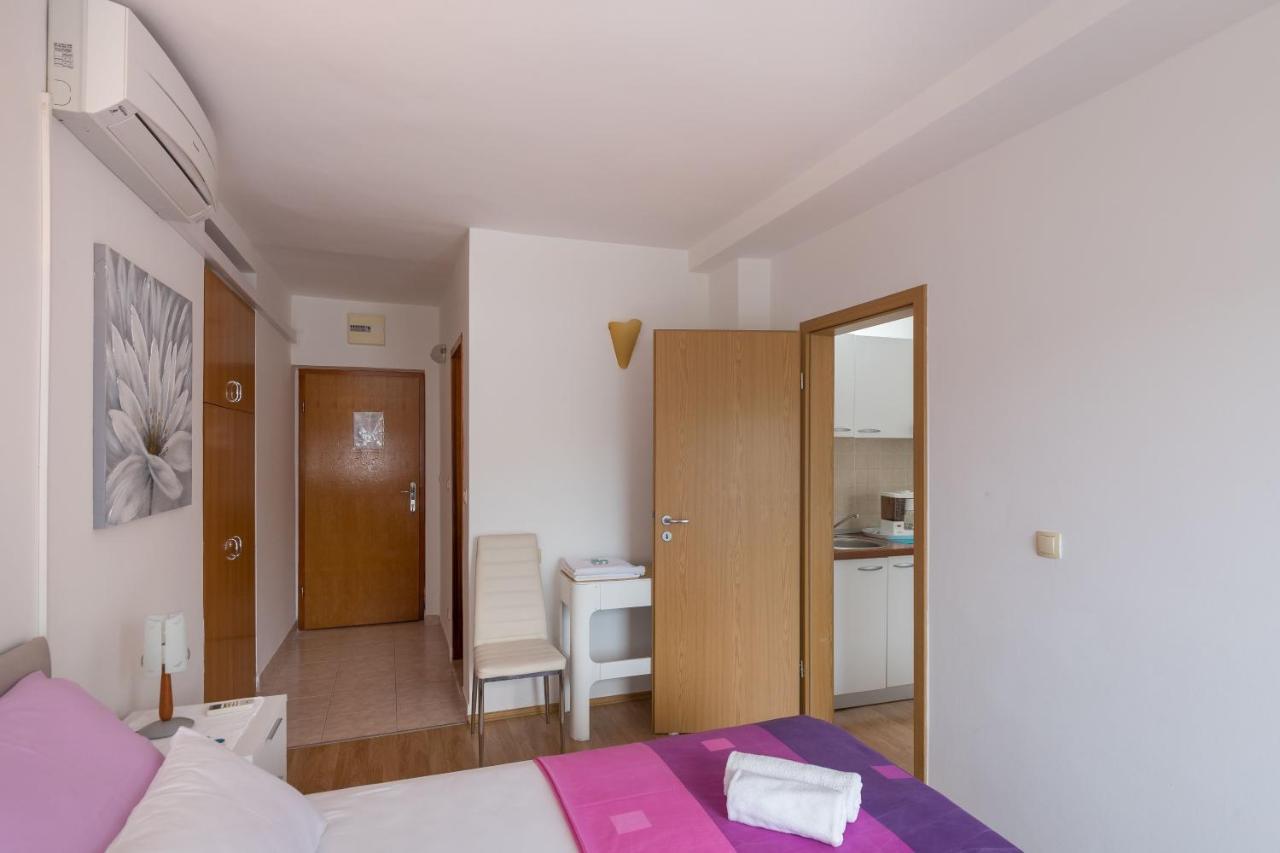 Apartments & Room Eva Slano Pokoj fotografie